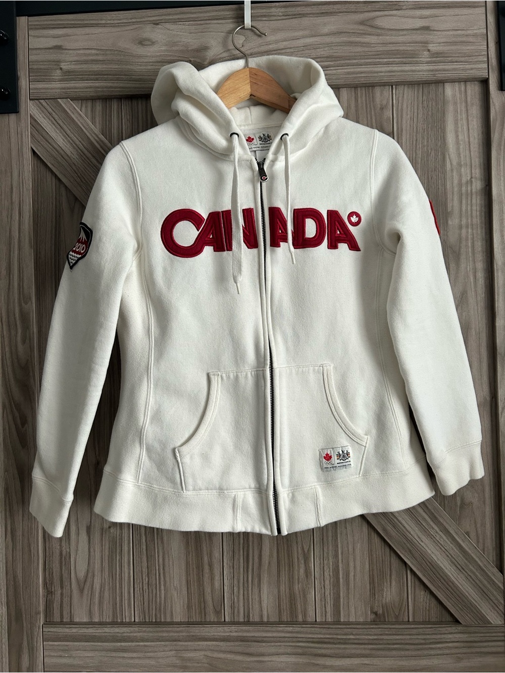 Official 2010 Vancouver Olympic Team Canada Full-Zip Hoodie - White (Women’s L)